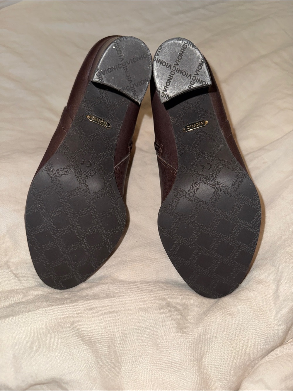 Vionic leather Boots size 6.5 NWT - Picture 4 of 7
